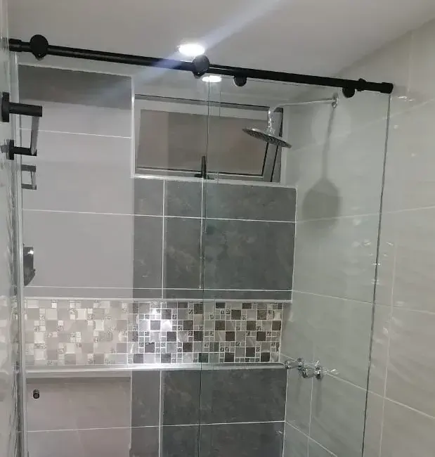 Baño corredizo, herraje negro